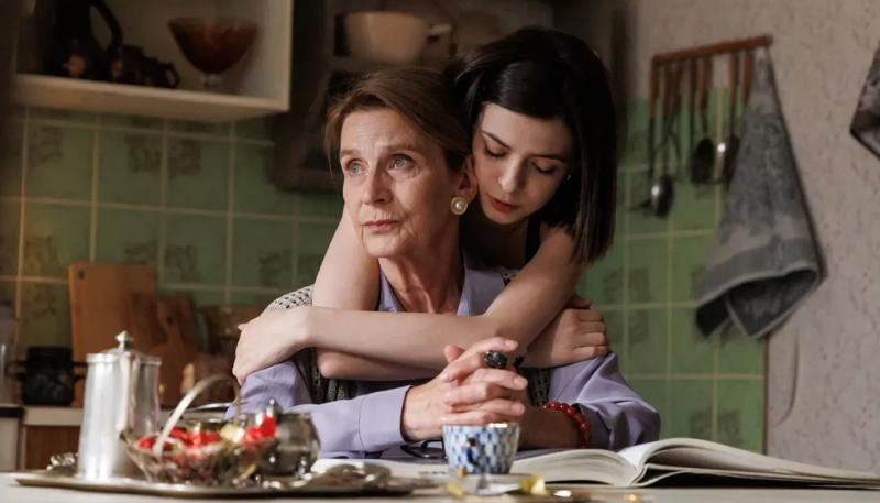 Елена Сафонова сыграла в новой версии фильма "Чужой звонок"